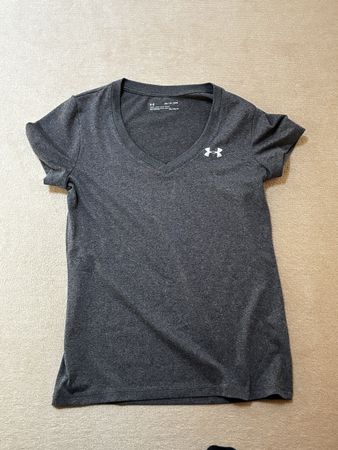 Under Armour T-Shirt dark grey size XS Heatgear