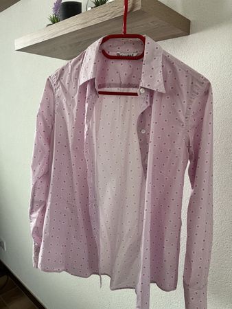 Gorgeous Caliban pink women’s shirt in size M.