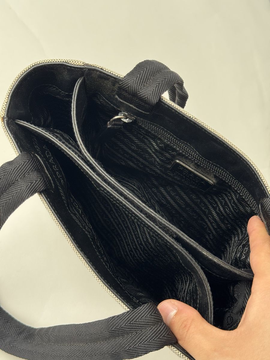 Prada Taschen für Damen: Prada cloth mini shoper – Gebraucht aus Baden von T_threads_Archive 7