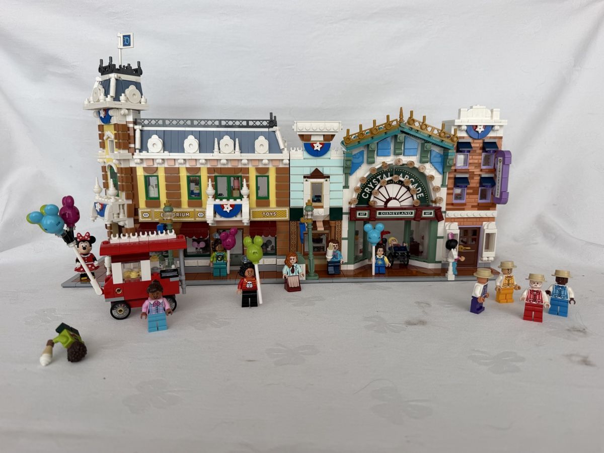 Lego Jeux de construction: Lego Main Street – D'occasion à Einsiedeln par ironlady3 2