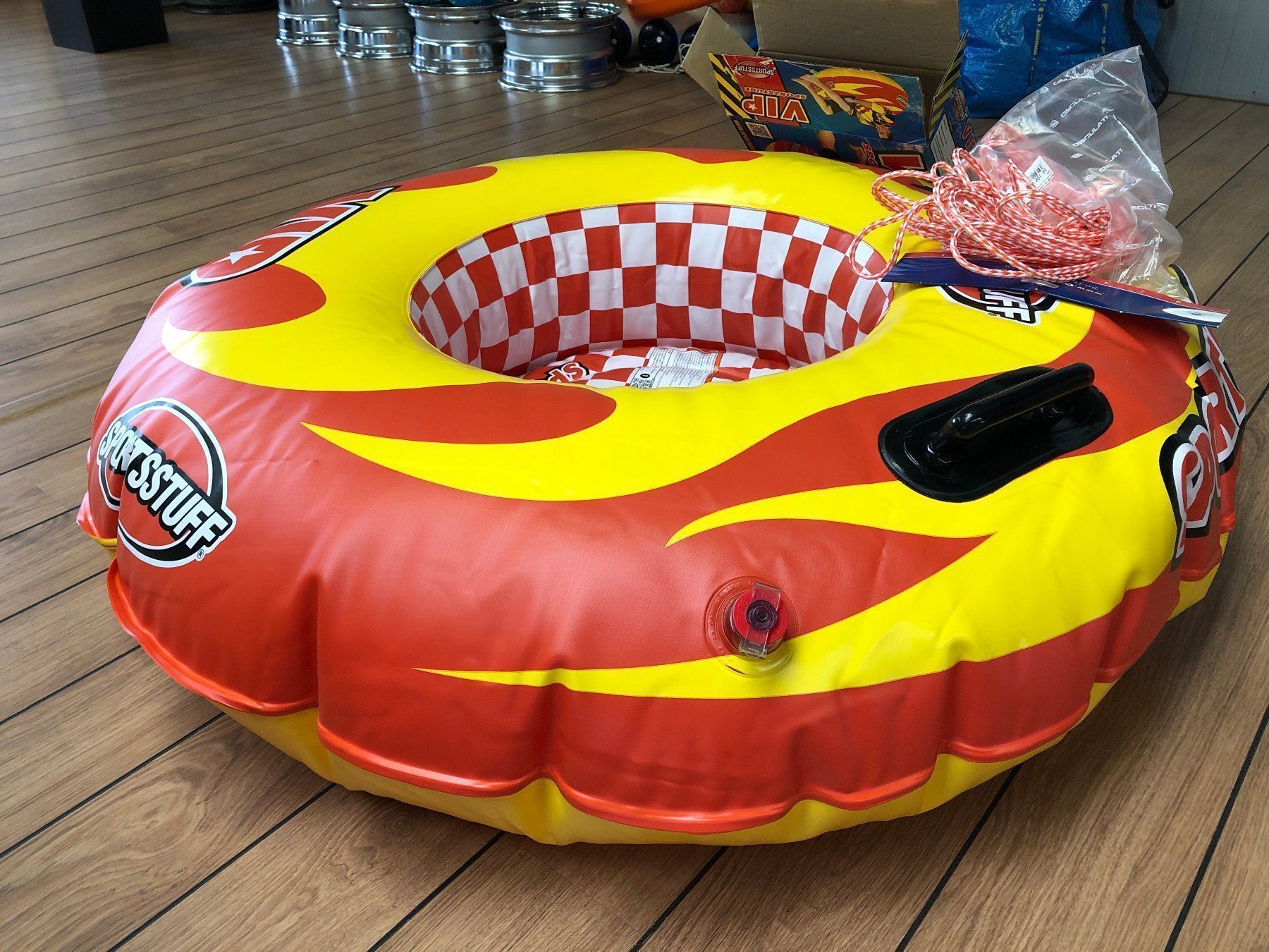 Schwimmringe: SPORTSSTUFF Vip Sportstube – Neu (gemäss Beschreibung) aus Gampelen von Steuer0 3