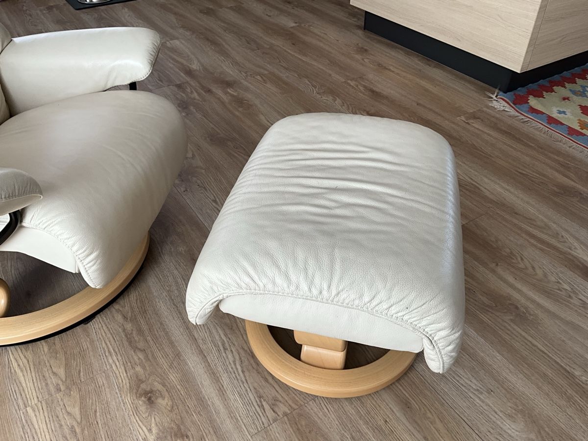 Stressless Poltrone: Stressless Sessel mit Fussteil – Usato da Pfeffingen venduto da Gwendolf 3