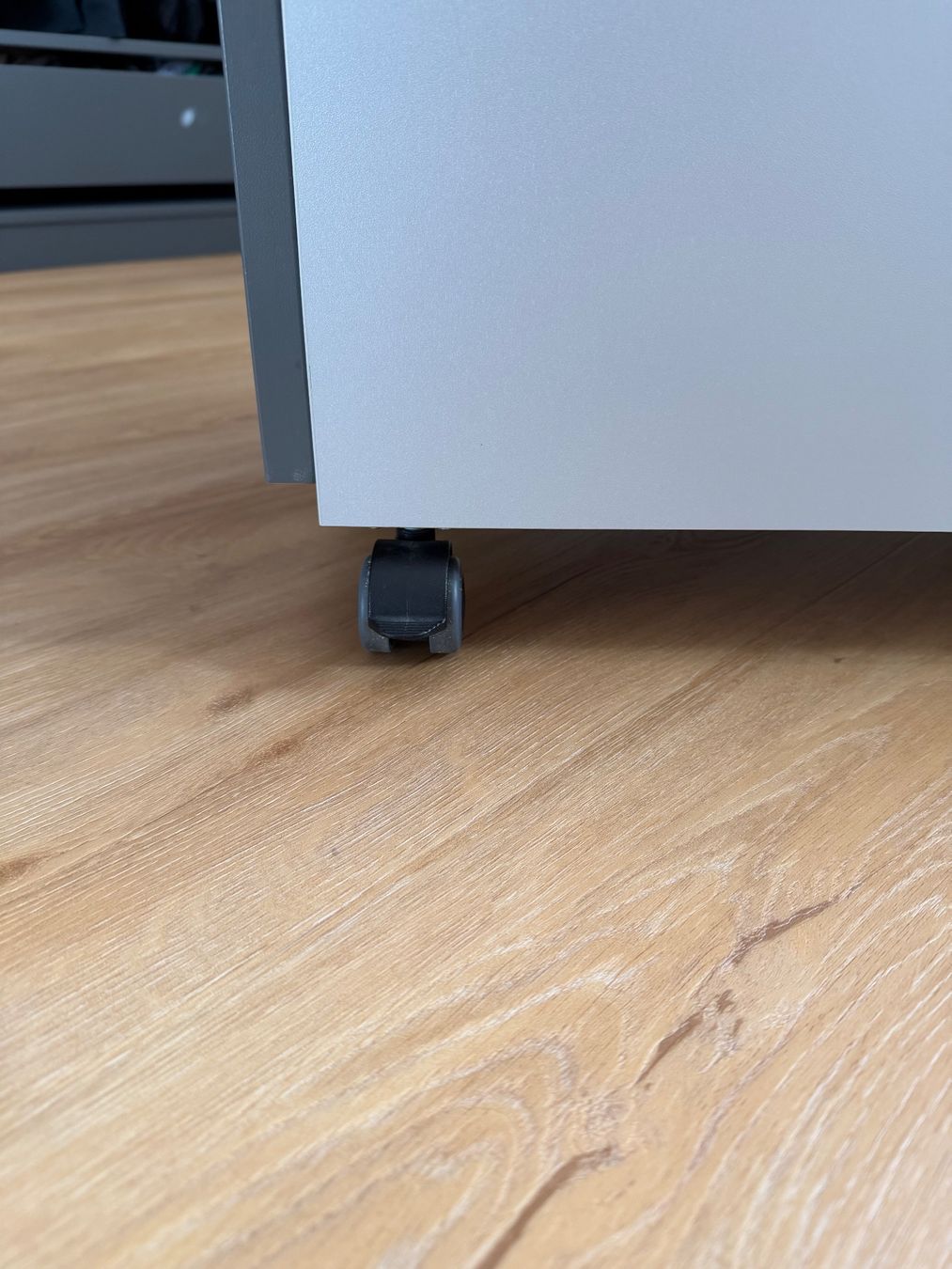 Korpus: Hochwertiger Rollcontainer – Gebraucht aus Bronschhofen von thewolfofwallstreet 5