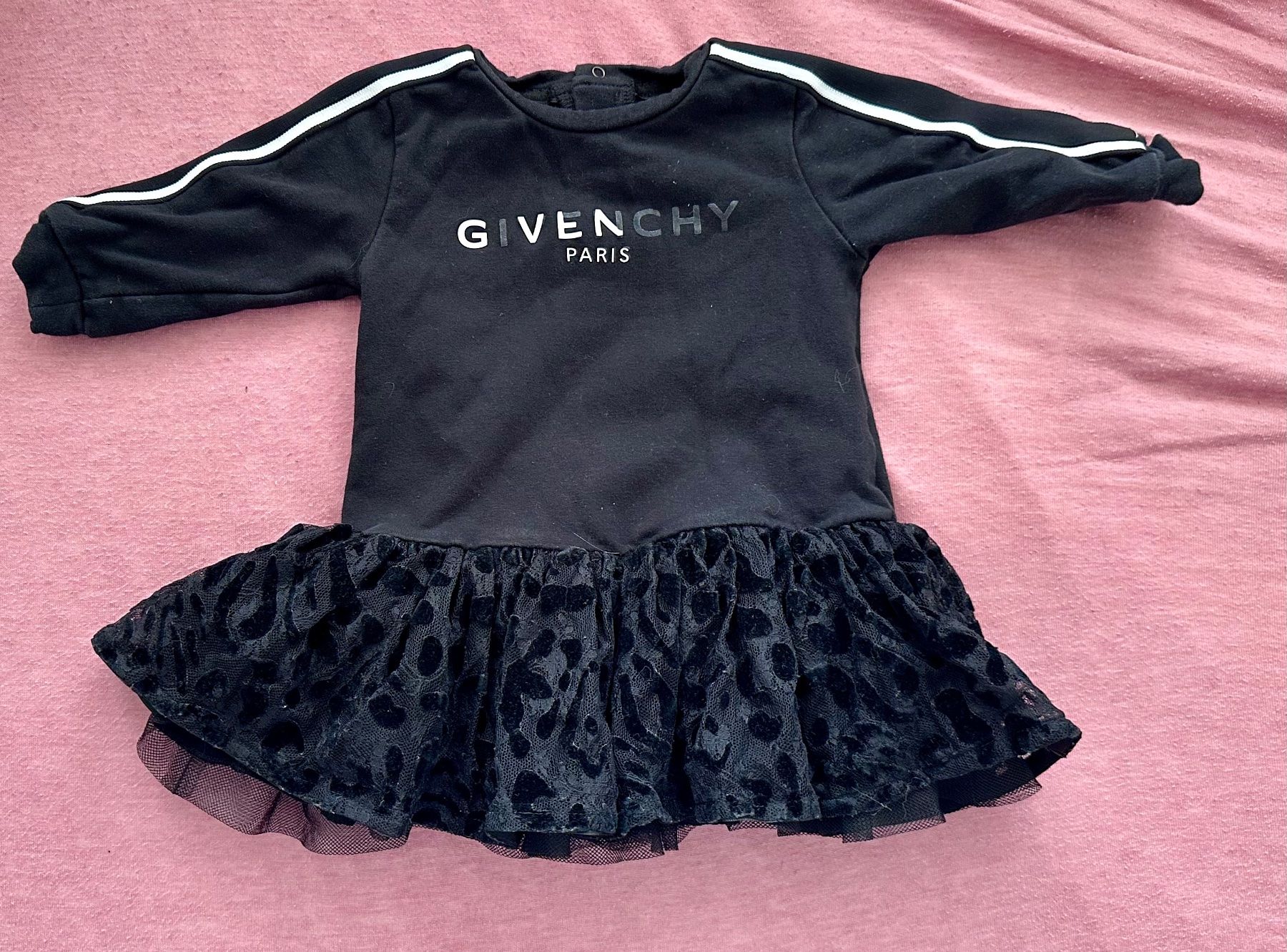 Givenchy Kleider & Röcke: Givenchy Kleid – Gebraucht aus Dürrenroth von tvy_bh56