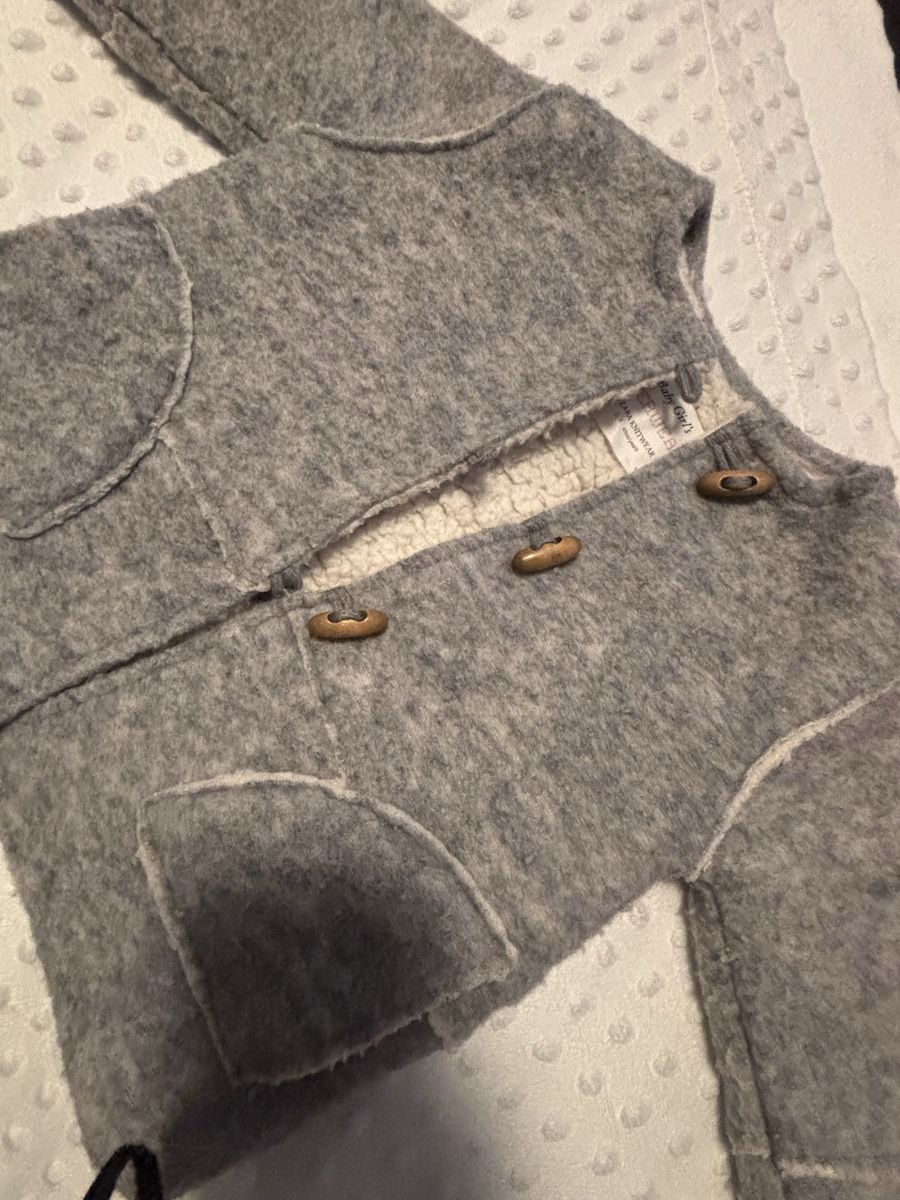 Zara Giacche & Cappotti: Warme Zara Jacke Mädchen Gr. 98 Teddyfutter – Usato da Rüti ZH venduto da Crystal_Bloom 2