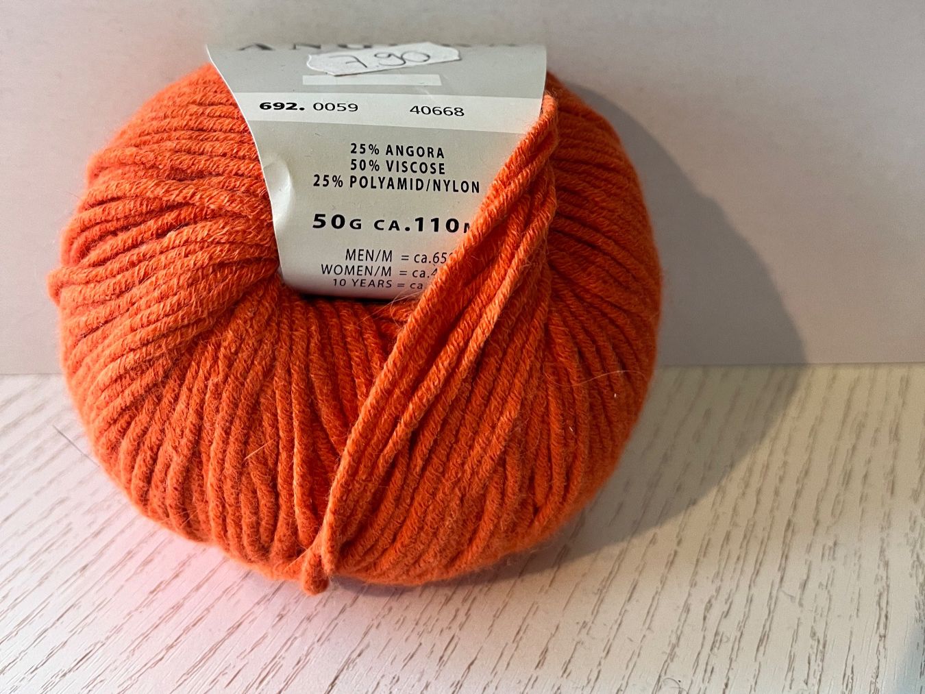 Lang Yarns Lana: 1 Knäuel New Angora Lang Yarns – Nuovo (secondo la descrizione) da Büsserach venduto da bor_s88m 1