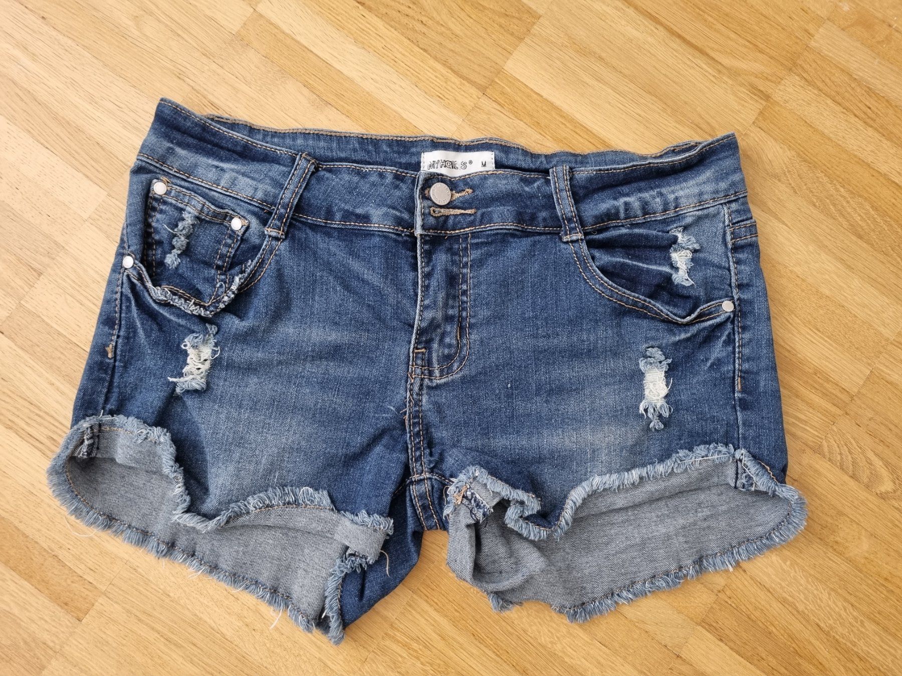Jeans: Jeans Shorts Gr. M/38 neu – Neuf (Voir description) à Zofingen par Felpa