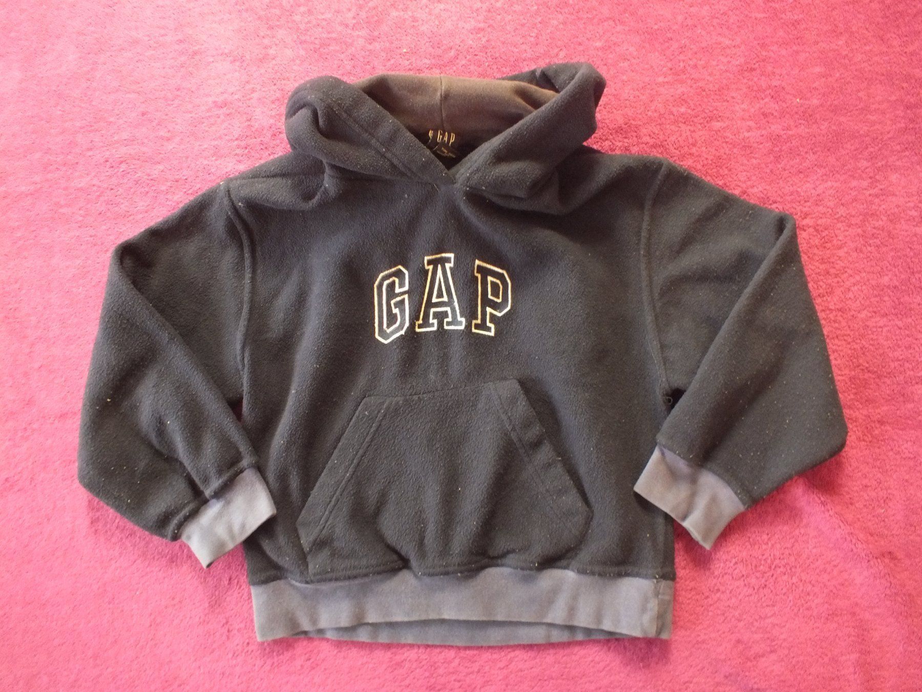Gap Maglioni & Felpe: GAP Fleece Pullover  (Faserpelz) Gr.110 – Usato da Müllheim Dorf venduto da Seeeule01 1