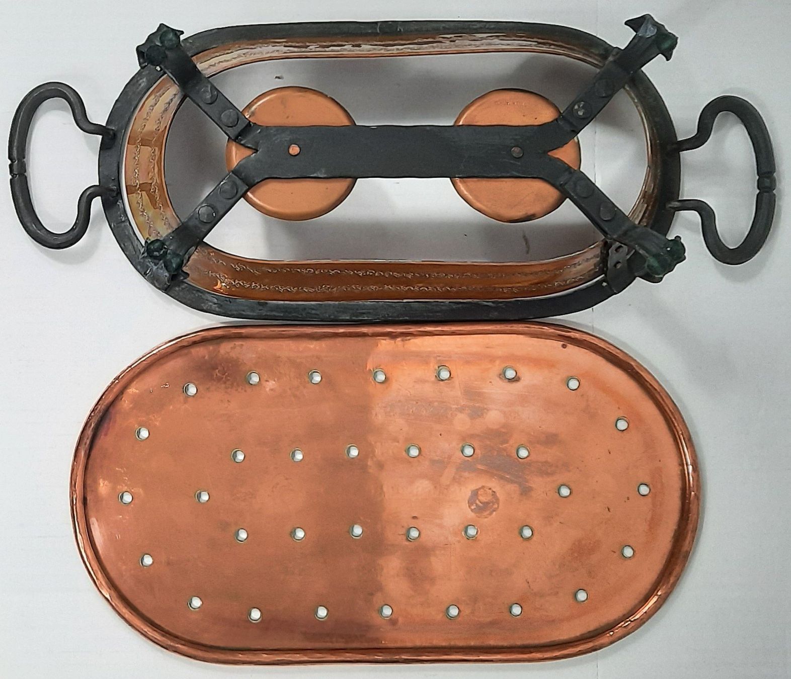 Elettrodomestici da cucina: ALLA MONDA Alte Doppel Rechaud Stövchen Mit Kerzenhaltern – Usato da Seuzach venduto da VT-Collections2 3