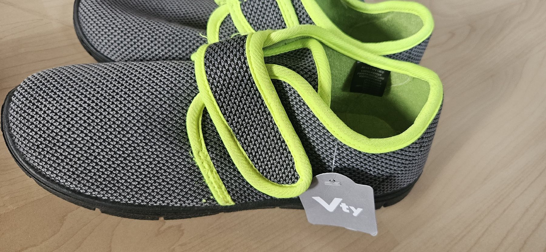 Herrenschuhe: Hausschuhe – Neu (gemäss Beschreibung) aus Oberkulm von Preneur 1