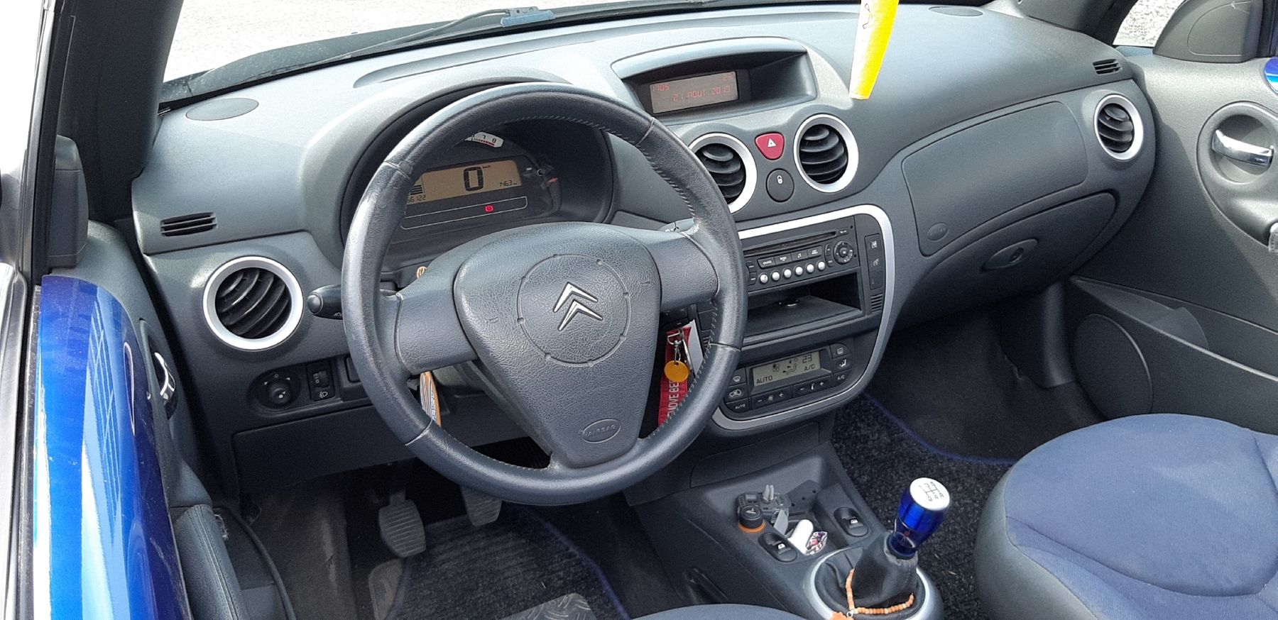 Citroën Automobili: Citroën C3 Pluriel 1.4i – Usato da Courgenay venduto da Mitch09 5