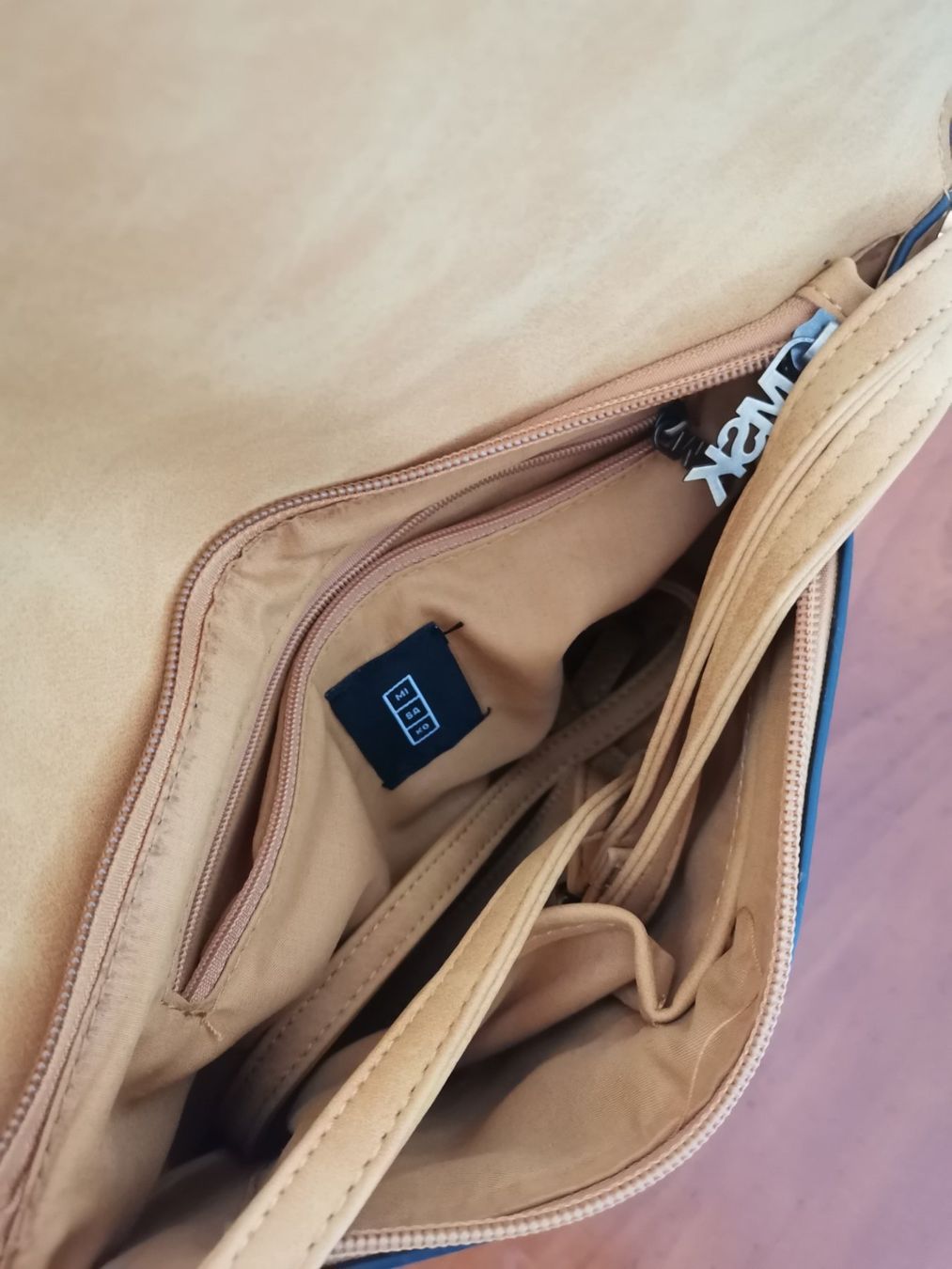 Borse da donna: Wunderschöne Tasche zum Tragen oder Umhängen – Nuovo e nell'imballaggio originale da Therwil venduto da JeannysTrendStyle 1
