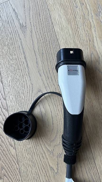 Kabel: Ladekabel Typ 2 für Elektroauto – Gebraucht aus Bremgarten AG von paninaro282