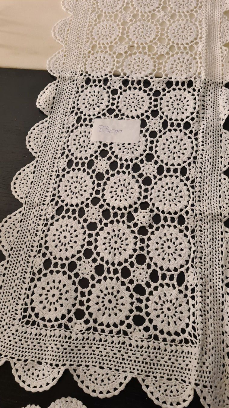 Tutte le decorazioni: Tischdecke Handarbeit Spitzen – Usato da Au SG venduto da fiat27 1