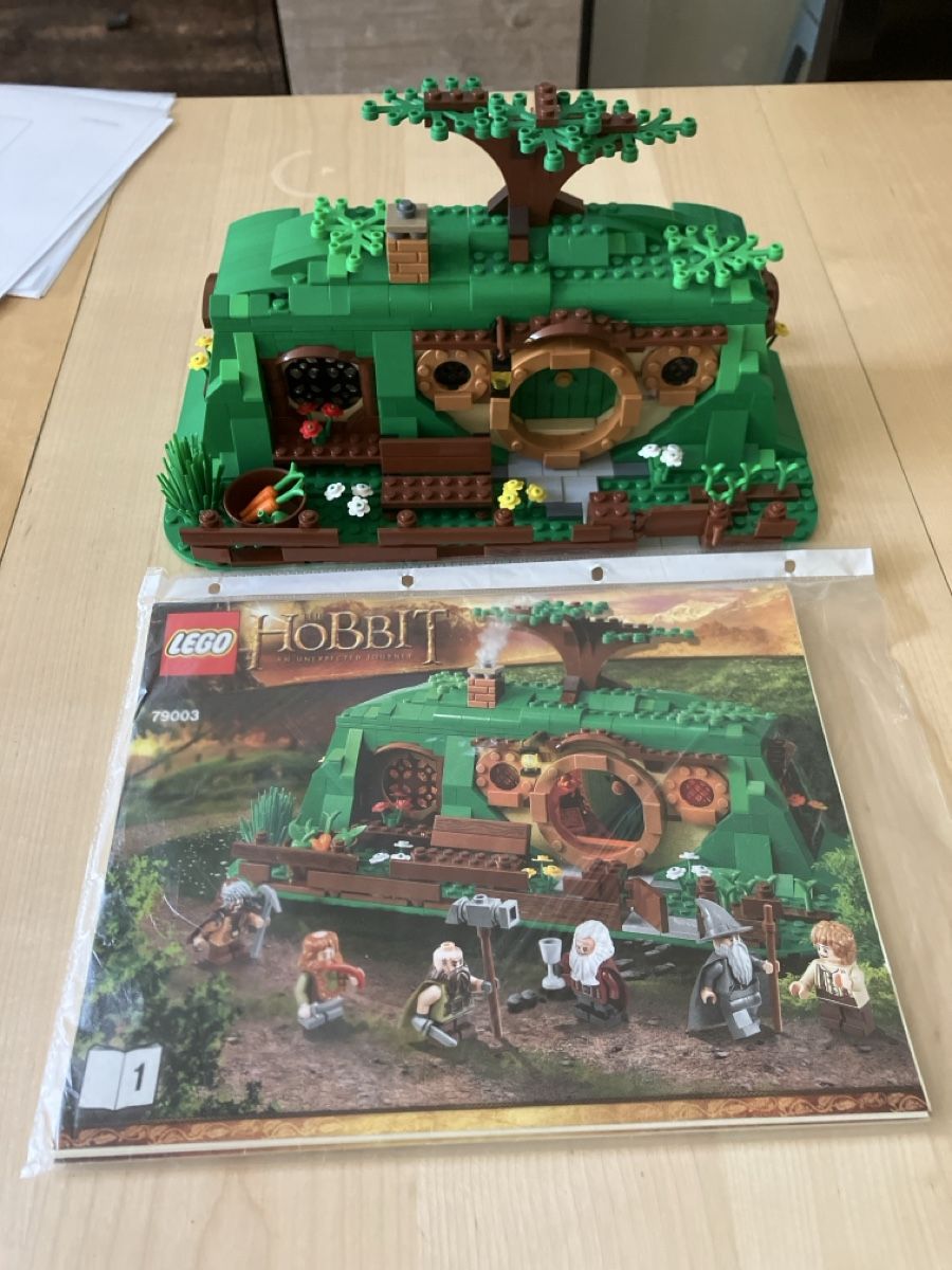 Lego Kit di costruzioni: Lego 79003 An unexpected Garhering  – Usato da Glarus venduto da Jhuber78