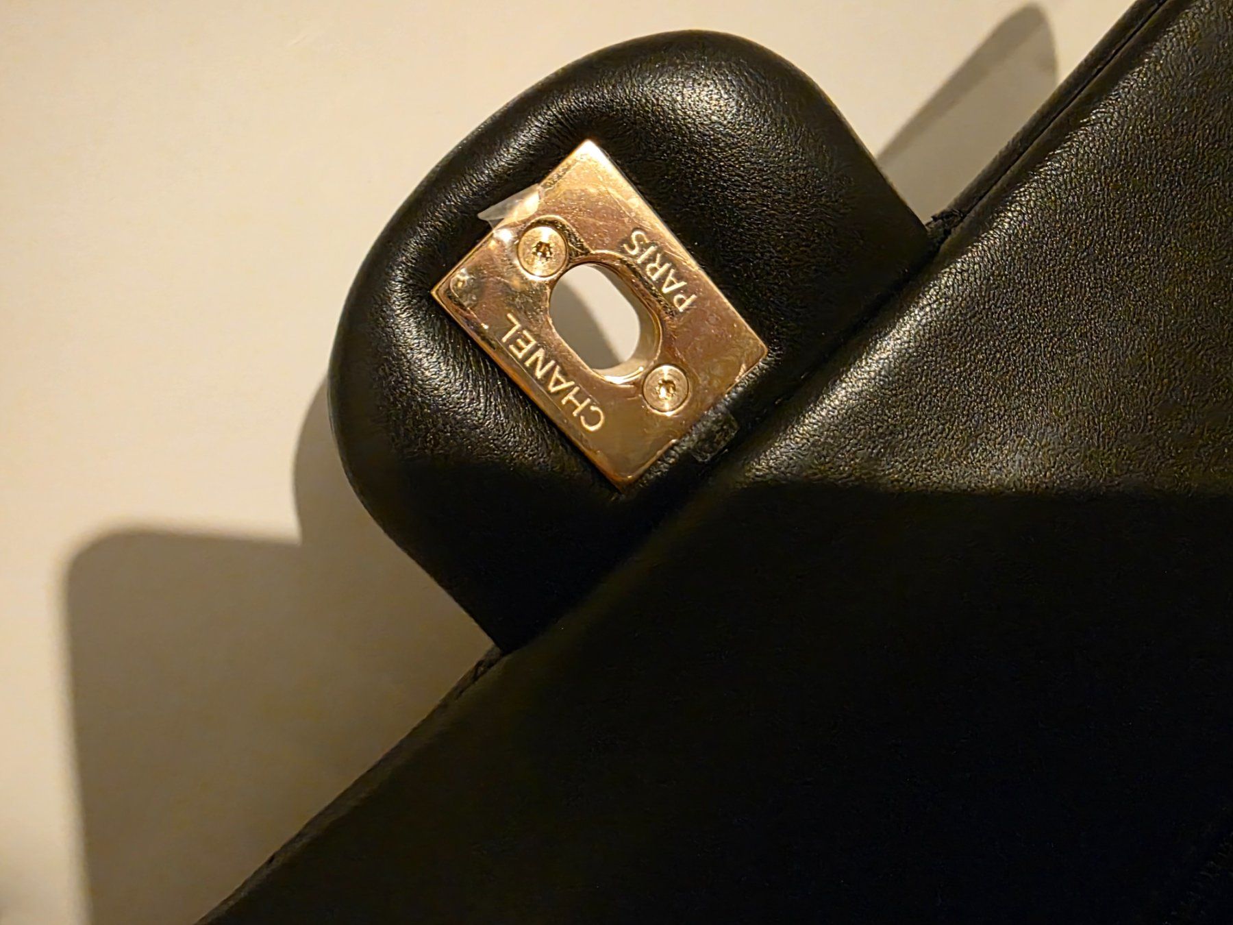 Chanel Borse da donna: Chanel Medium Classic Flap (2025) – Nuovo (secondo la descrizione) da Winterthur venduto da FragranceLUXE 3