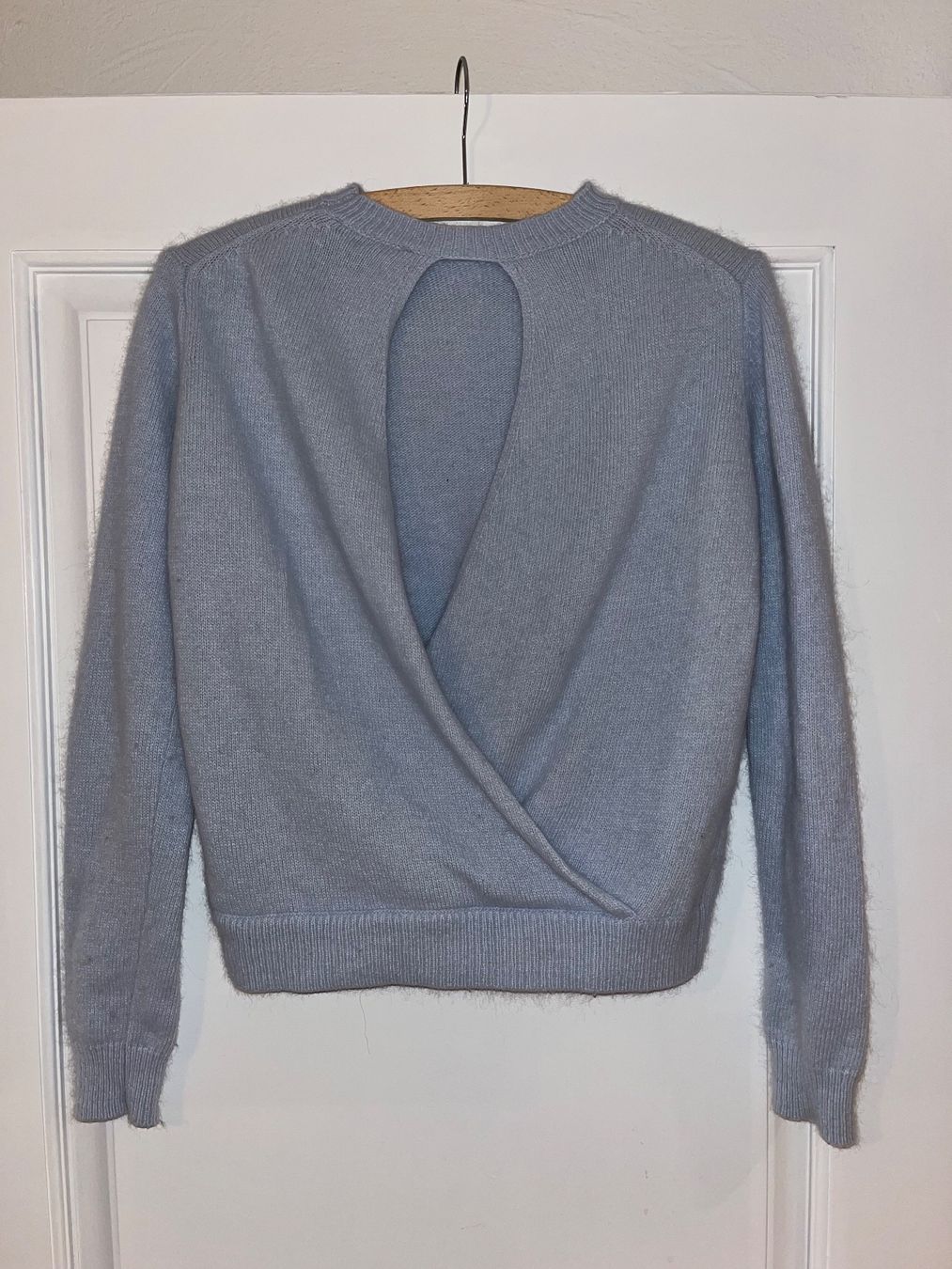 Maje Maglioni & Felpe: Maje Pullover, Eisblau, Rücken cut-out, 2 – Usato da Riet (Neftenbach) venduto da kim_gfw6 1