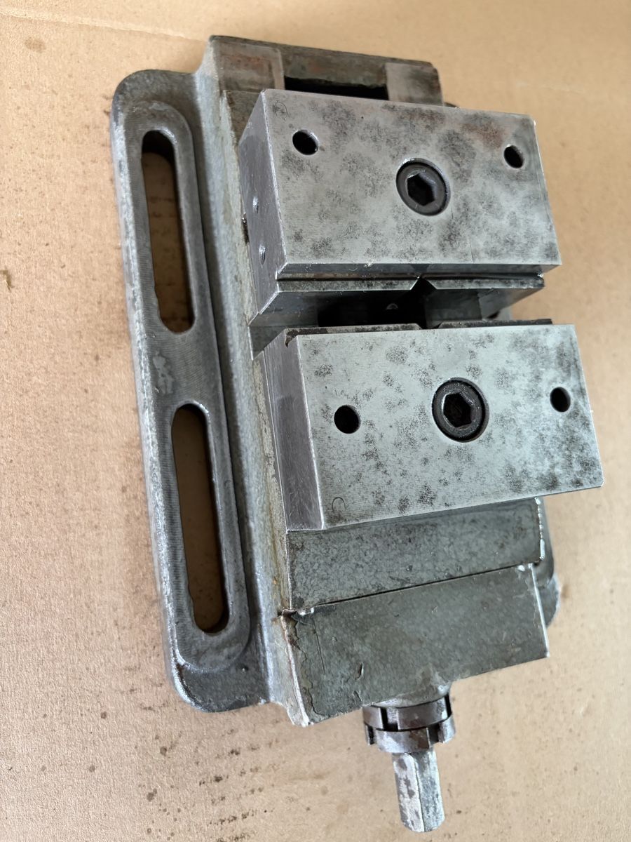 Tous les outils: Schraubstock, Zentrumspanner – D'occasion à Ebnat-Kappel par Mech57 1