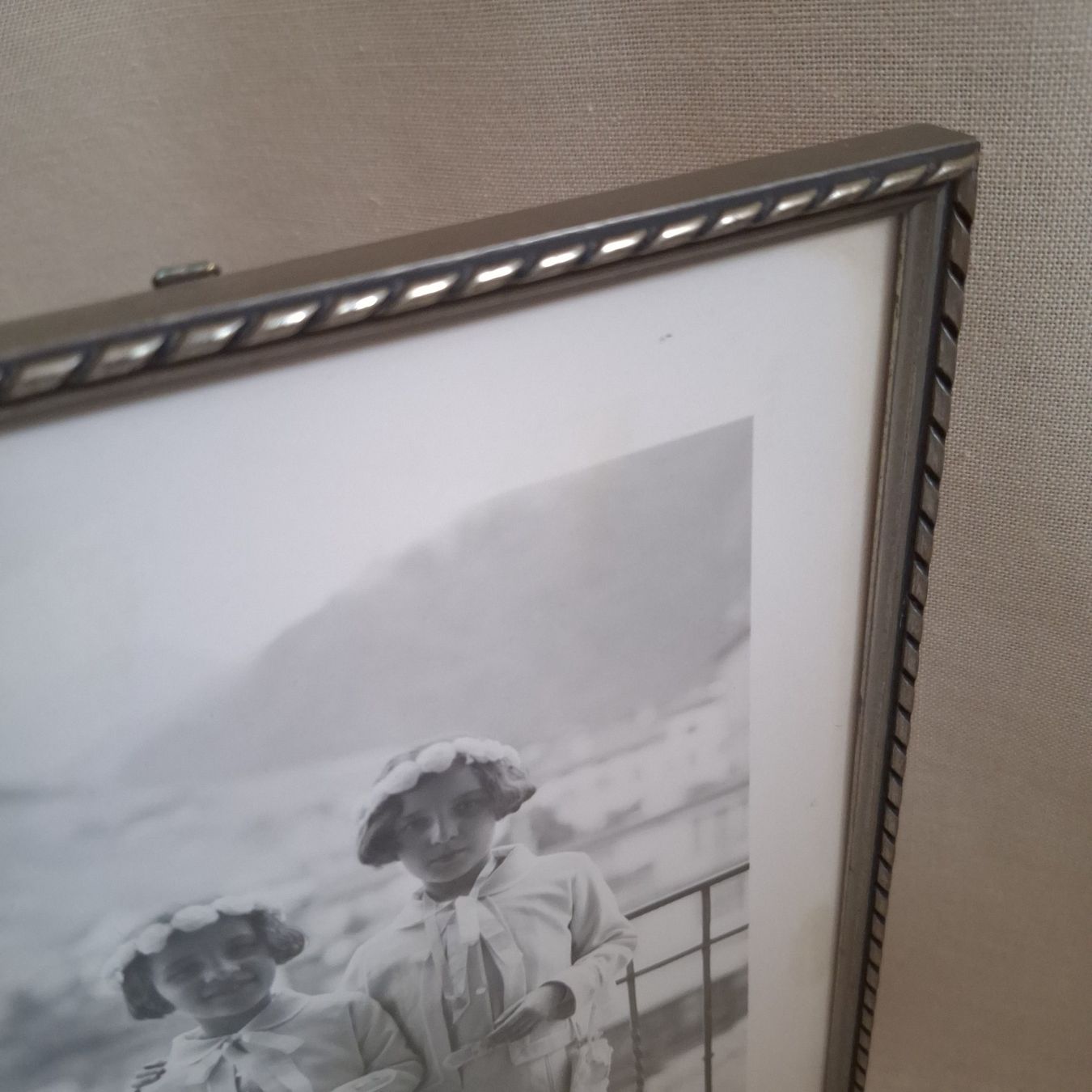 Foto & Immagini: Herziges, nostalgisches Schwarz-weiss-Bild, Erstkommunion – Usato da Winterthur venduto da Goldpipau 6
