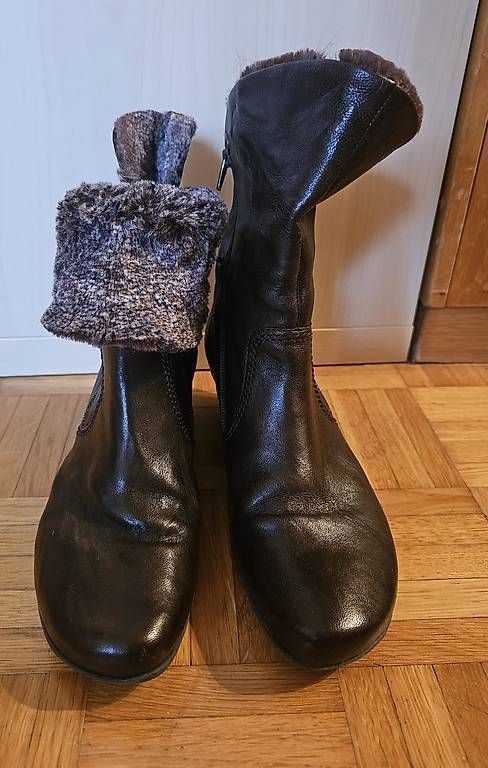 Scarpe da donna: Winter-Stiefel Gr 39 - 51/2 Gabor – Usato da Uzwil venduto da sousse73