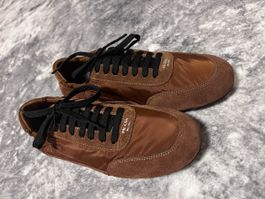 Prada Collapse