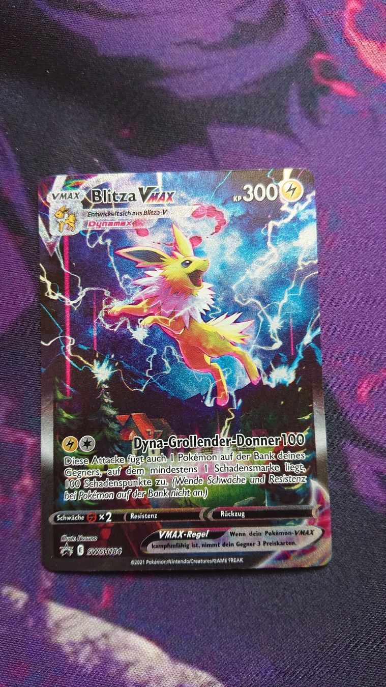 Pokémon Cartes à collectionner: Blitza VMAX SWSH184 DE – Neuf (Voir description) à Chur par FreakofRarity