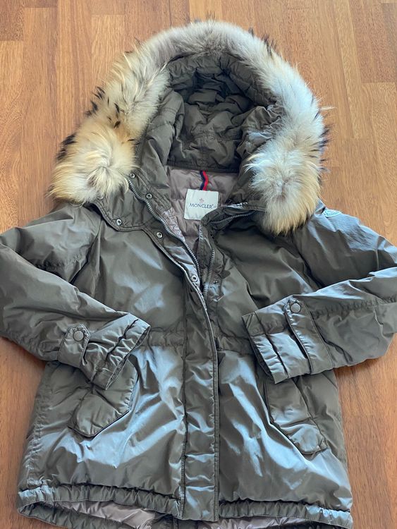 Moncler Gr. 2 Real Fur XXL Oliven grun Kaufen auf Ricardo