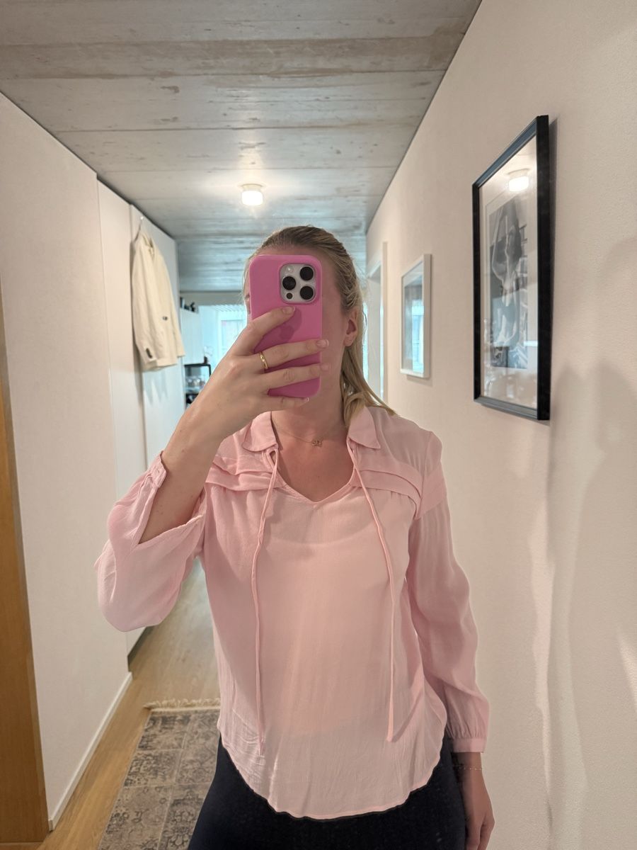 Maje Camicette: Maje rosa Blouse – Usato da Luzern venduto da Itsclaire 1