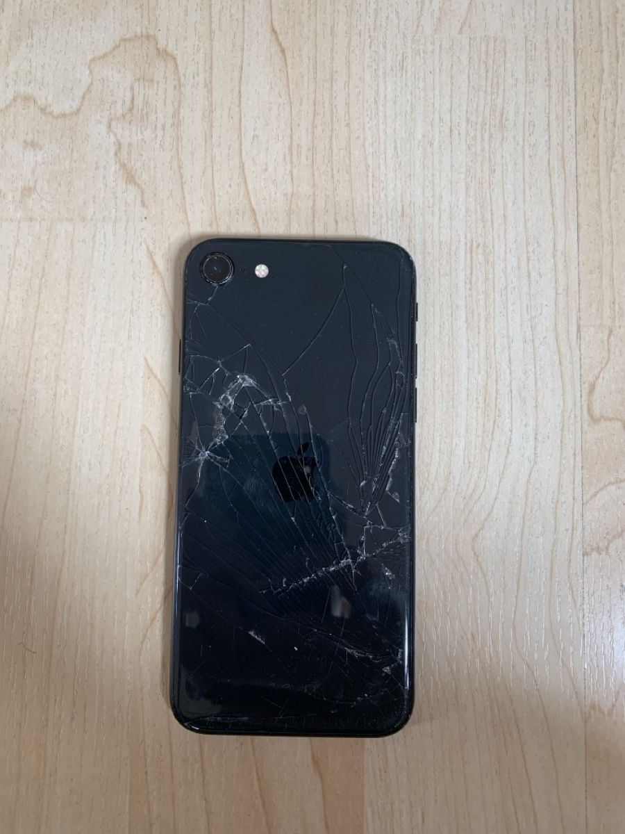 Apple Telefoni cellulari / Smartphones: iPhone se 2, schwarz – Usato da Uetikon am See venduto da Izrag98 1