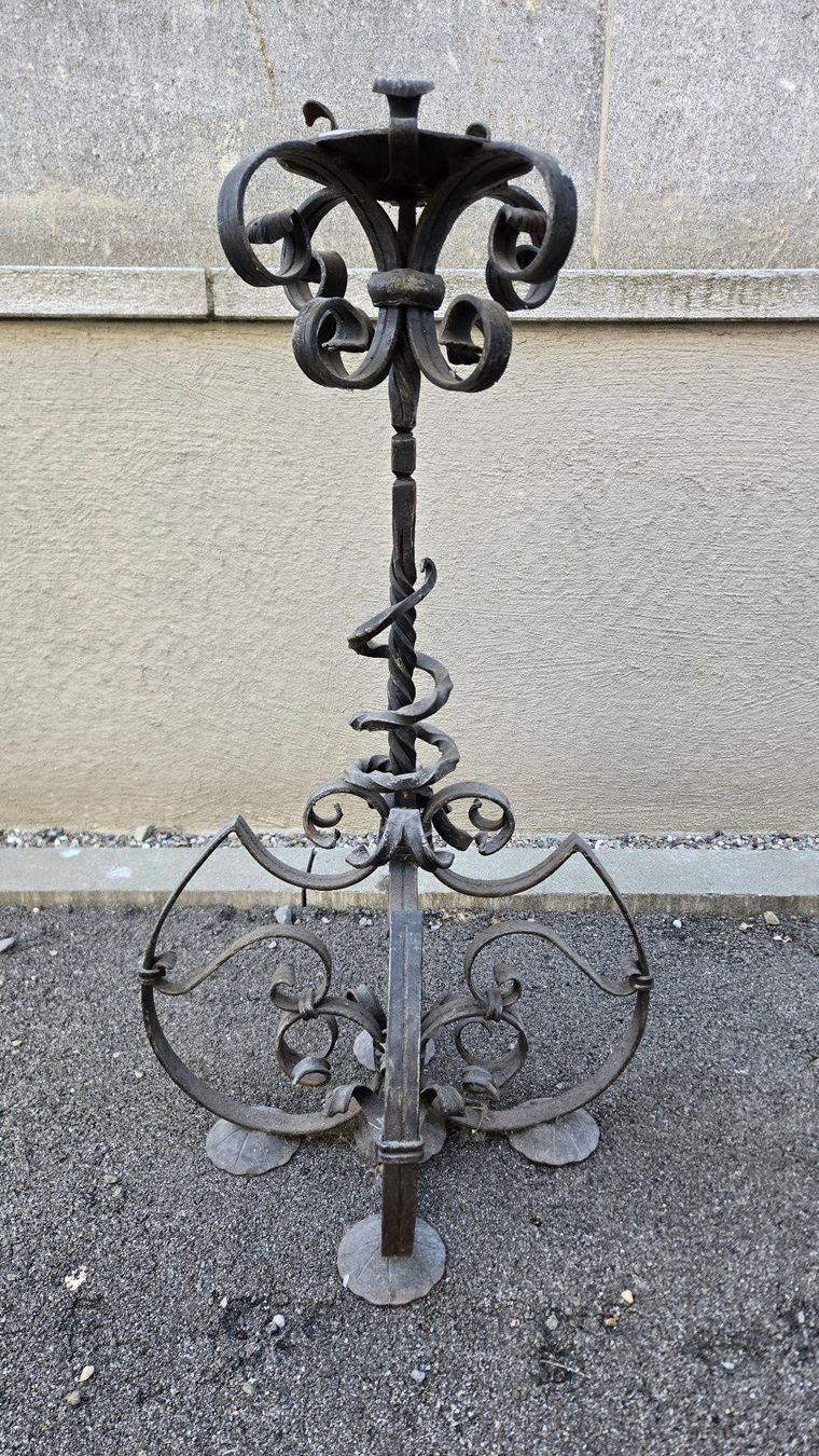Portacandele: 2 Kerzenständer, Metall, H 72 cm – Usato da Winterthur venduto da meinweinkeller