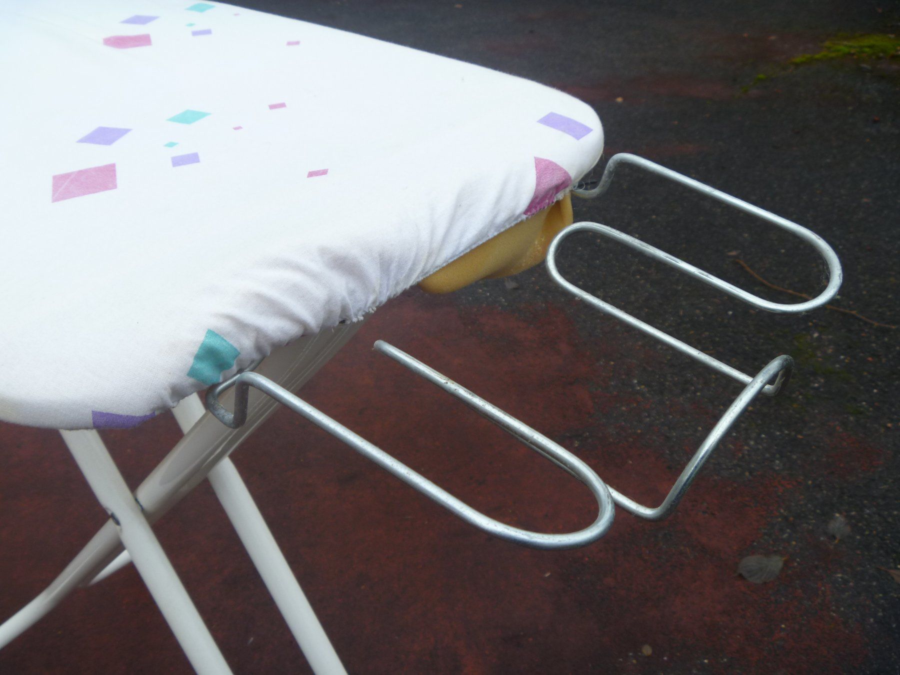 Assi da stiro: Bügelbrett FRZ 120x38cm – Usato da Rüti ZH venduto da baumchen 1
