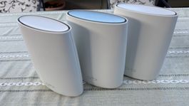 NETGEAR Orbi RBR50v2 Mesh WLAN System 3er Set Router Sate...