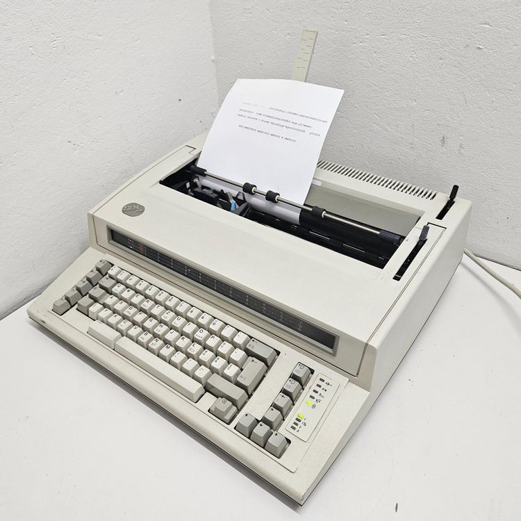 IBM 6781 Schreibmaschiene ohne Zubehör!!! | Kaufen auf Ricardo