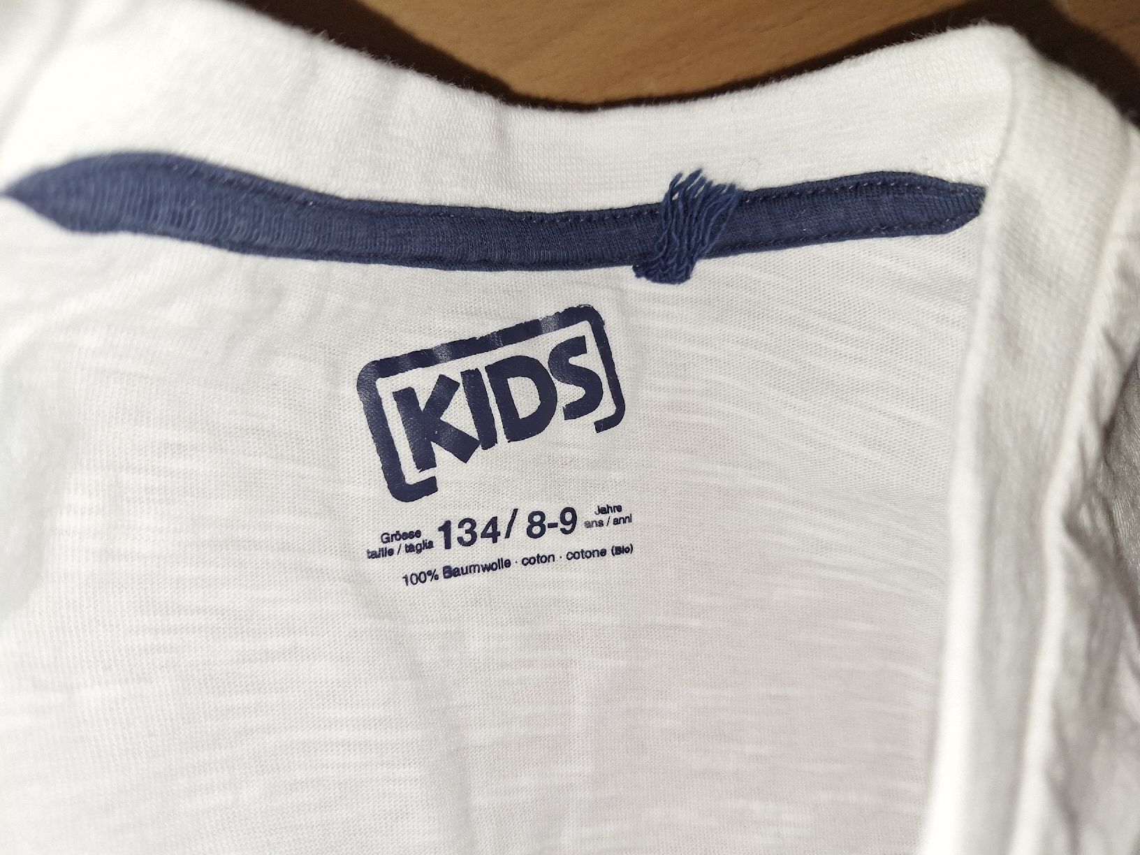 Hemden, T-Shirts & Polos: weisses Shirt in Gr. 134 – Gebraucht aus Oberrieden von smarties949 1