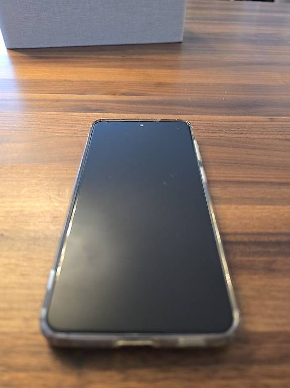 Telefoni cellulari / Smartphones: Samsung 21 FE – Usato da Thalwil venduto da Yasserramadan 4