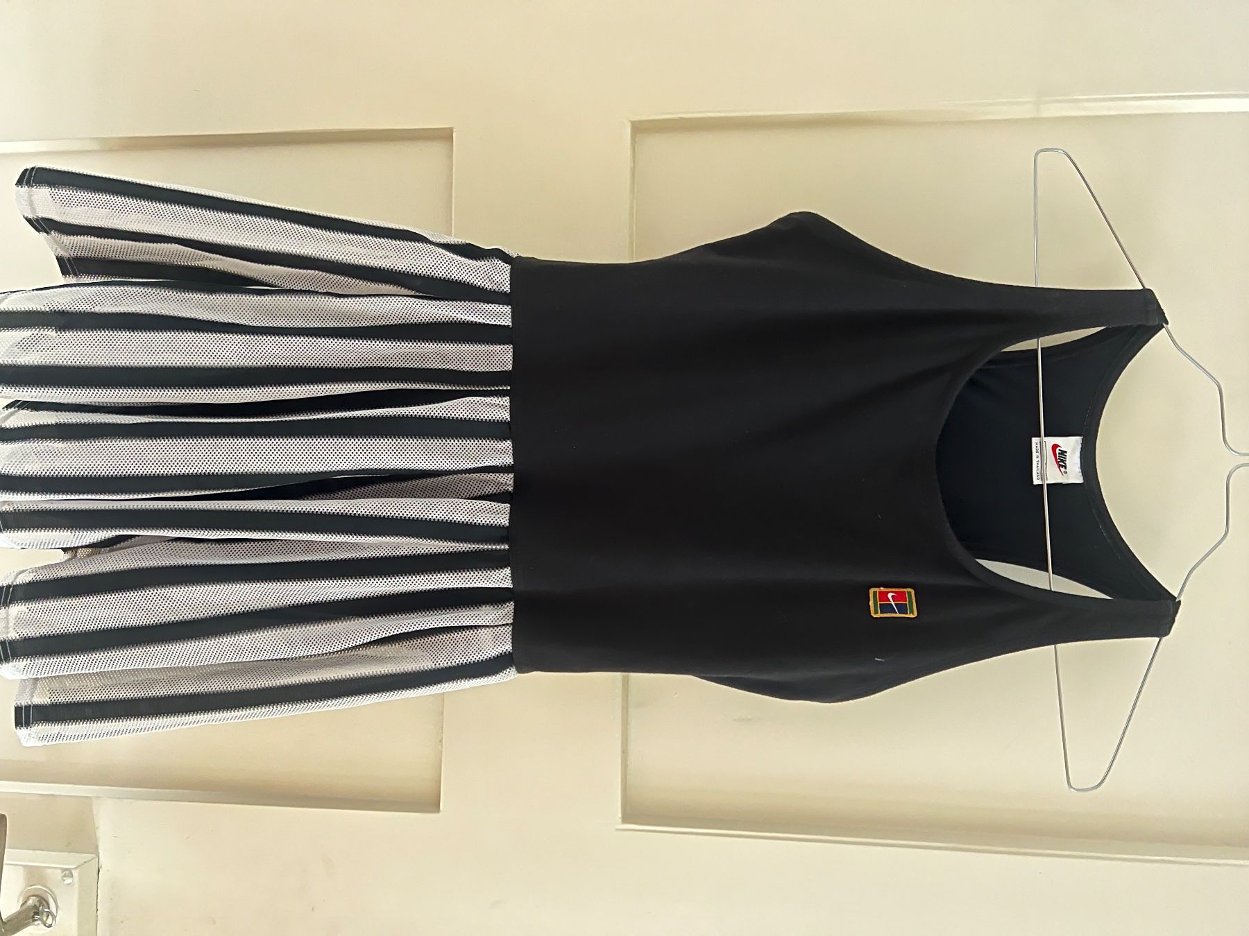 Nike Vestiti: Vintage Tenniskleid Nike – Usato da Basel venduto da Wasserstern9