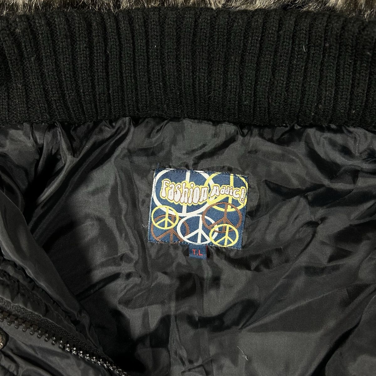 Giacche: Bomber fashion addict  – Usato da La Sagne NE venduto da Matlasape 1