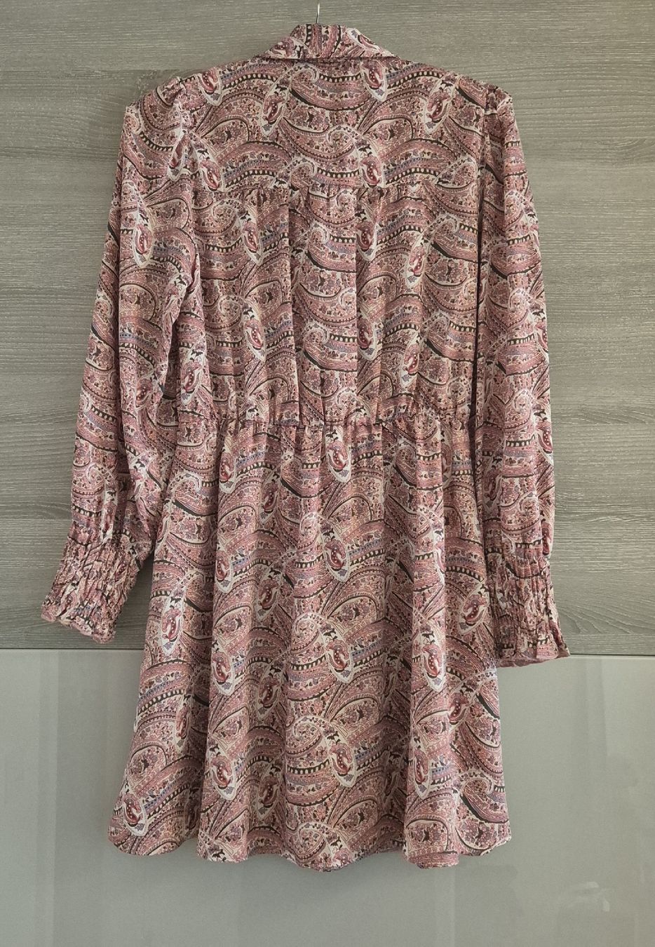 Zara Robes: Robe Zara imprimé rose – D'occasion à Cheseaux-sur-Lausanne par Nono031 1