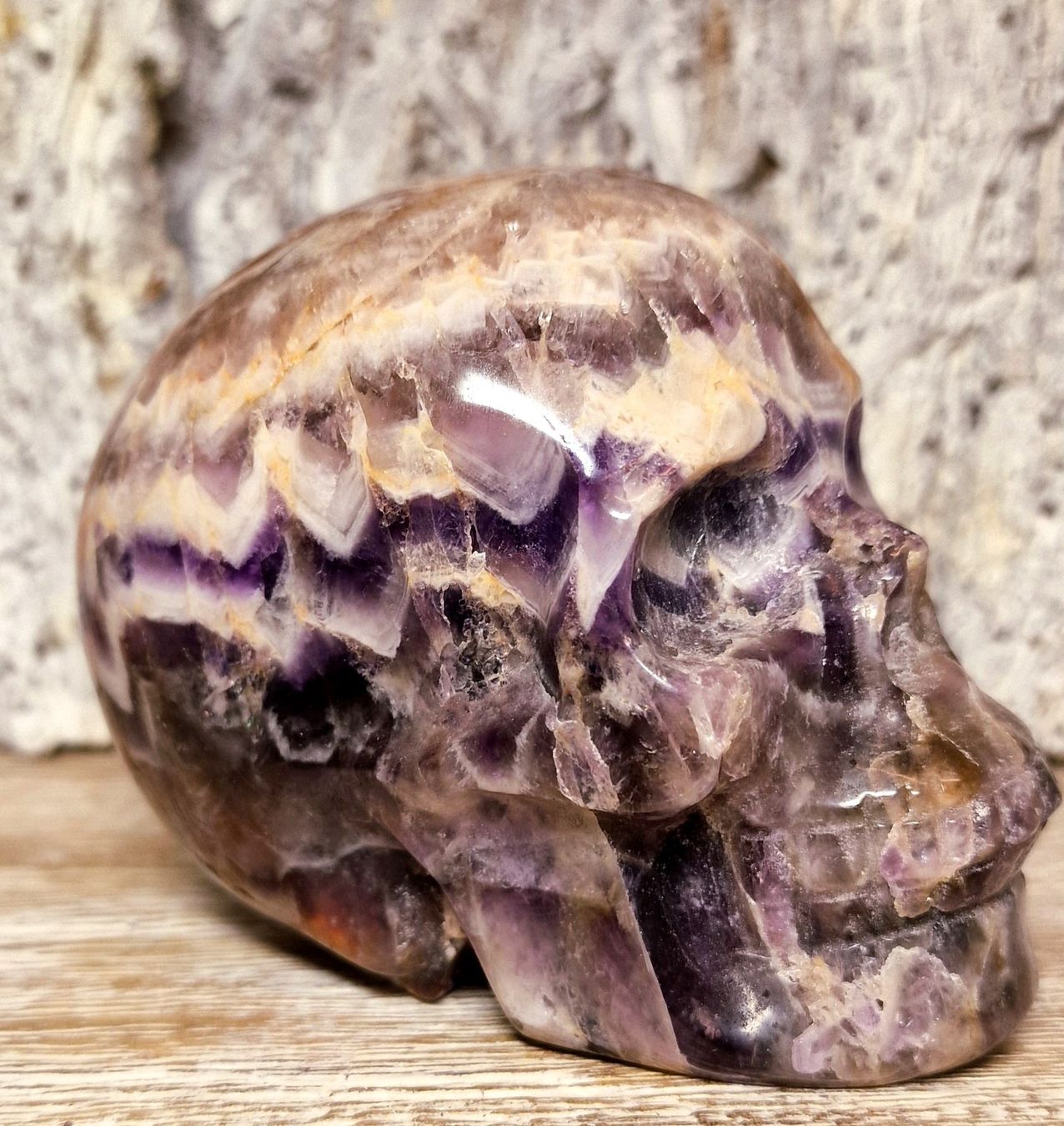Minerali & Pietre curative: Chevron Amethyst Schädel 585g – Nuovo (secondo la descrizione) da Matzingen venduto da Shay_Crystalz