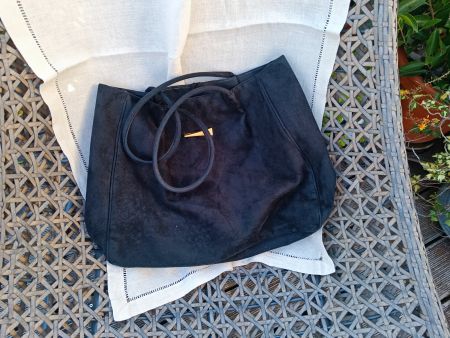 sehr schöne grössere Handtasche schwarz DK