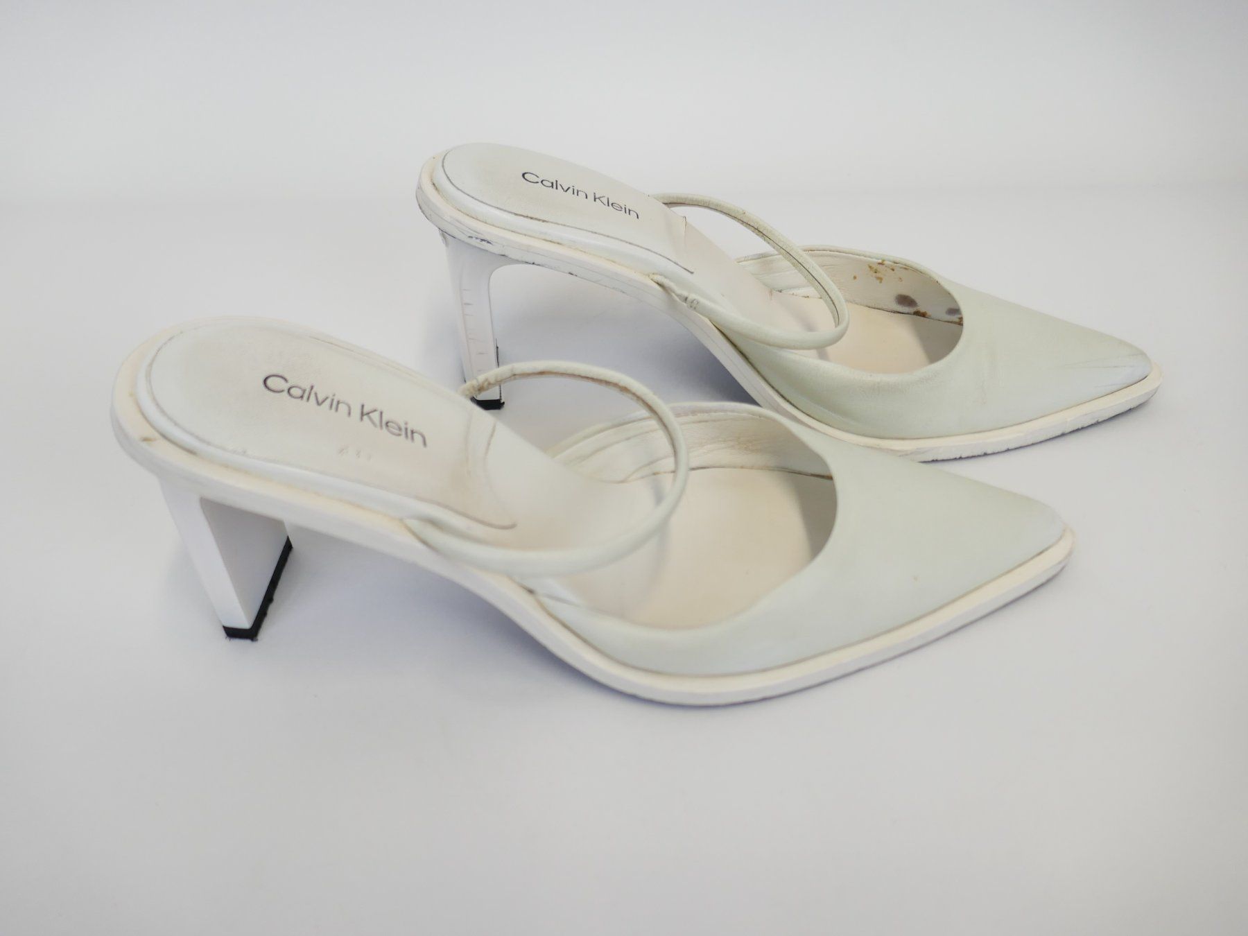 Calvin Klein Scarpe da donna: Calvin Klein Pumps Gr. 38 – Usato da Urtenen-Schönbühl venduto da Restwert_Schoenbuehl 4