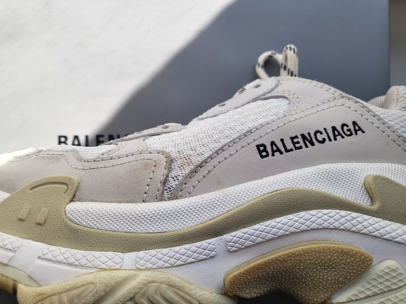 Balenciaga Scarpe da donna: Balenciaga Triple S Weiss Gr. 37 – Usato da Hagendorn venduto da mar_b8zk 1