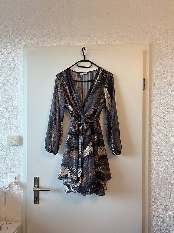 Vestiti: Lombardini Kleid Gr. M – Usato da Winterthur venduto da ene_2sbh