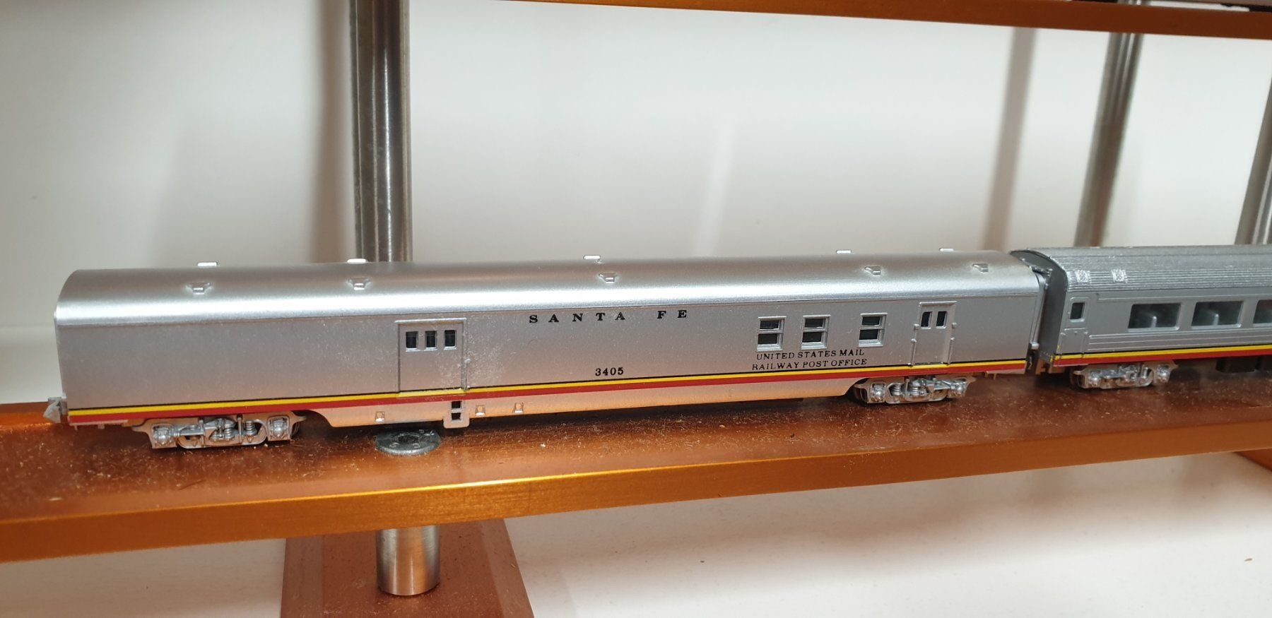 Modellini di ferrovie: Con-Cor Spur N Santa Fe Wagen-Set 5x – Usato da Neuenhof venduto da ludovicco 1