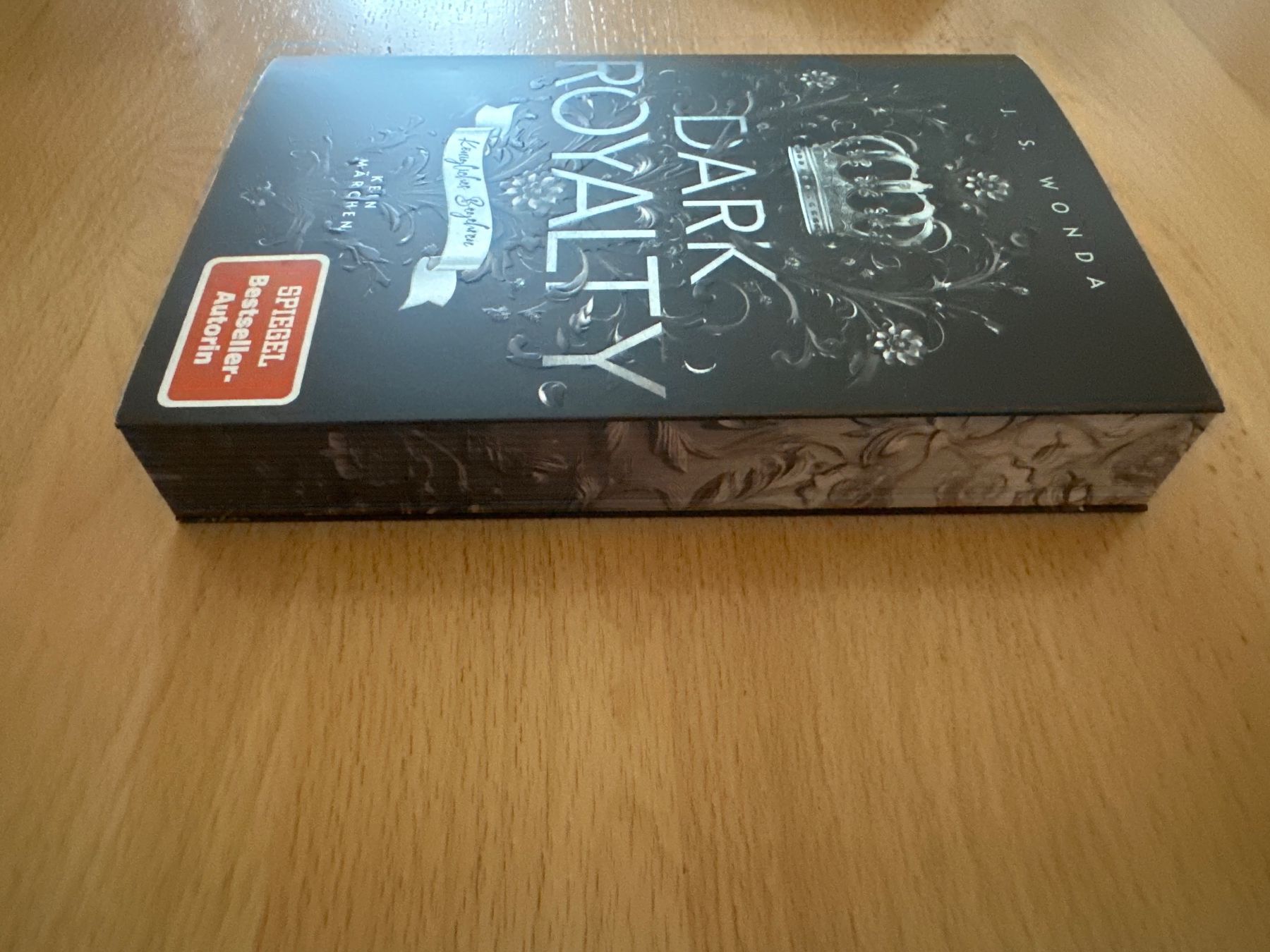Bücher: Dark Royalty - J.S.Wonda – Gebraucht aus Schwarzenburg von mezulienka 1