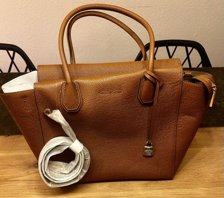 Neue Michael Kors Tasche aus Leder braun