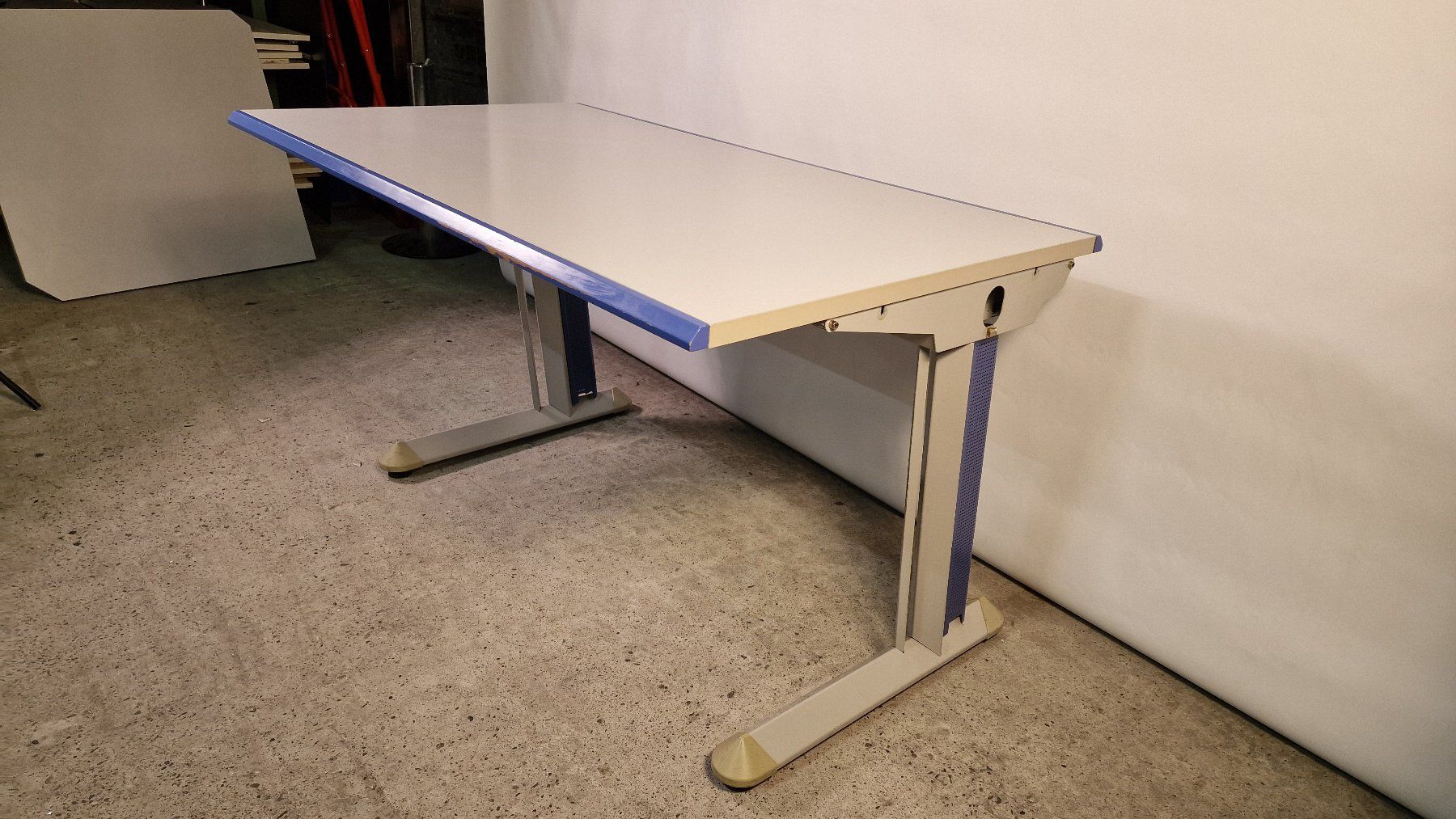 Scrivanie: Schreibtisch Office – Usato da Münchenstein venduto da tsp01 4