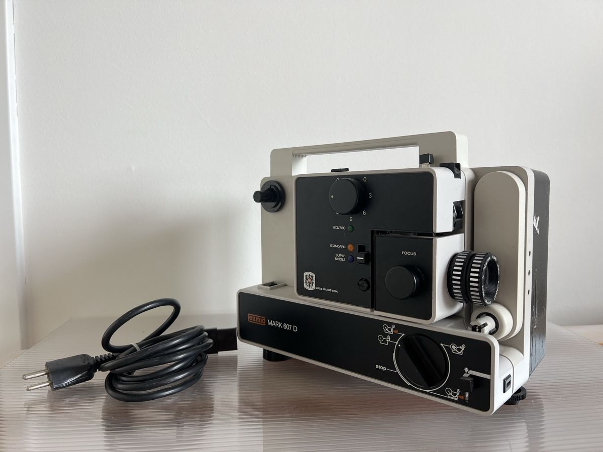 Videocamere: Eumig MARK 607 D Projektor gebraucht – Usato da Zürich venduto da mai_p6f5 1