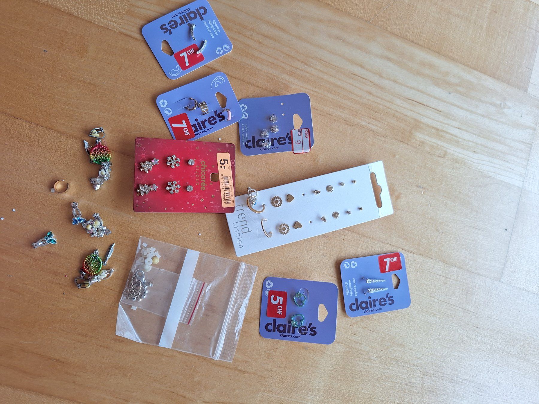 Boucles d'oreille: Ohrschmuck Claires – Neuf avec emballage d'origine à Wegenstetten par mcfly321