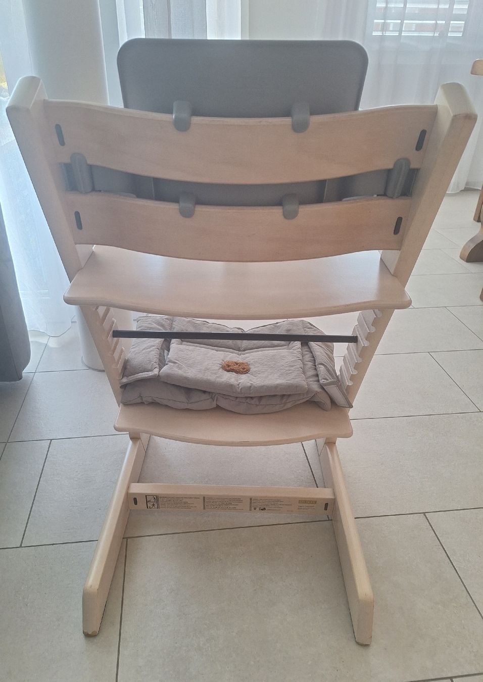 Stokke Hochstühle: Triptrap Stokke, Baby Set,Traytisch, Sitzbezug& Bodengleiter – Gebraucht aus Döttingen von DuHaiduc 2